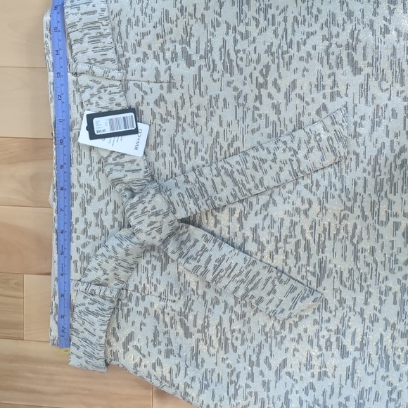 RW&Co. Gold shimmer skirt, size 10 - Picture 5 of 6